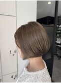 柔らかオリーブベージュで透明感で、激カワミニボブスタイル☆
