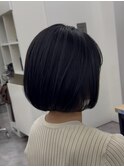 暗髪×ぱつっとボブ