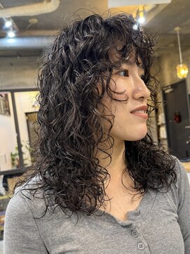 ナループロアオハナ(Nalu pu loa ohana) ハードパーマ/スパイラルパーマ/カーリーヘア/レイヤーパーマ