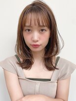 トゥーナ 表参道(tona)&nbsp;ミディアムレイヤー、外ハネボブ、グレージュ☆