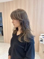 オン キャナルシティ博多前店(on)&nbsp;【博多の哉汰】レイヤーカット育てるグレイカラーハイライト40代