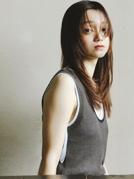 バーノン(VERNON) VEIL FLAME LONG wearing Ritsuko Karita【VERNON】058-262-3611