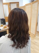 美容室 ユルウ(yuluu)&nbsp;ふんわりウェーブ？