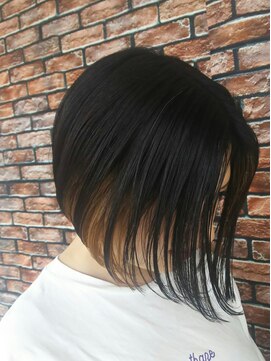 キーマン(KEYMAN) 【透け感アップ】前下がりボブ+インナーカラー