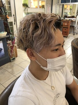 キャンバス バイ ネオリーブ 横浜西口(Canvas by neo.) 横浜★サイドかきあげメンズホワイトアッシュブリーチ2回