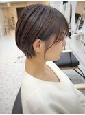 簡単スタイリング!綺麗め大人ショートヘア!前髪あり