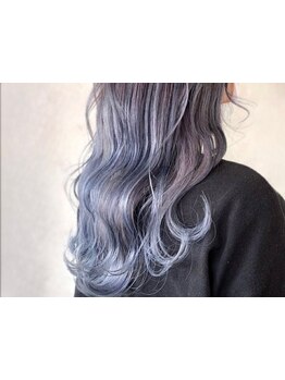 【透明感のあるツヤ感を実現】ナチュラルな色味からデザイン性の高いカラーまでおまかせ下さい！