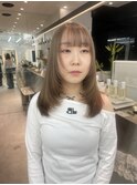 レイヤーカット/ハイトーンベージュ