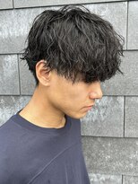 ヒュイル バイ ニアウ(Hwyl by Niau) メンズマッシュシャドウパーマスパイラルパーマニュアンスパーマ