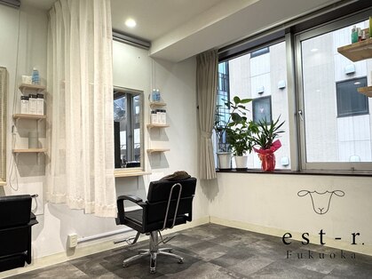 エストアール フクオカ 福岡博多店(est-r. Fukuoka)の写真