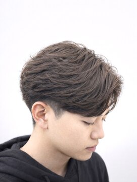 エイトメン 池袋東口店(EIGHT MEN) 【フェザーパーマ】清潔感のあるアップバングスタイル