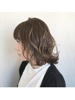 ディアス(DIAS) やりすぎないのにオシャレ。大人の外ハネレイヤーボブ