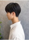 メンズビジネス 黒髪 流行 ワックスなし デコ出し モテ髪スーツ