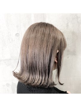 シュプバイトゥーミー(sup.by tomee) プラチナベージュ【担当　末吉】