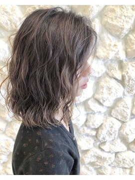 モアナ バイ ヘッドライト 沖縄豊見城店(Moana by HEADLIGHT) ウェーブパーマ