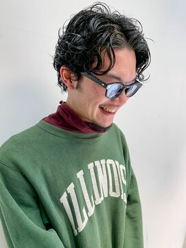 テトヘアー(teto hair) king gnu、常田大希ヘア、スパイラルパーマ、ソフトウルフ