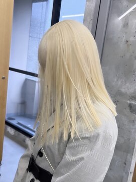 モニカ 原宿店(MONIQA) ホワイトブロンド