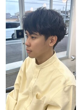 ソーンズ ヨイク(thorns YOIKU) 無造作パーマ×センターパート