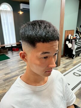 スタンドバーバー 柏(STAND BARBER) サーフカール/スパイキーショート/ブルーブラック/柏<理容室>