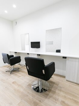 イトワ(itowa)の写真/女性スタイリストの完全マンツーマン♪プライベート空間で、ごゆっくりおくつろぎいただけます。