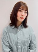 ベージュカラー 顔周りレイヤー ミディアムレイヤー 20代