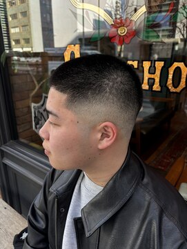 フォーコーナーズ(Four Corners) バズカット/スキンフェード/バーバー/刈り上げ