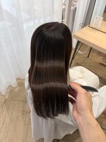 アヴァンス なかもず店(AVANCE.)&nbsp;髪を素髪に戻して自然に扱いやすく、髪質改善ストレート
