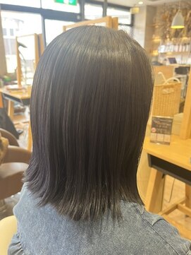 シェリー(Cherie) 暗すぎないブルーブラック