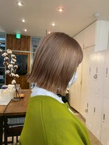 ブロッサム 熊谷店(Blossom) ボブベージュデザインカラー外ハネ熊谷ブリーチ髪質改善