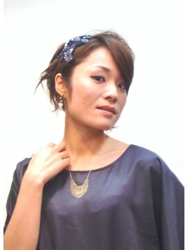 クルヴァ(curva) -short-アレンジ♪【下北沢美容室 curva】