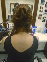 ヘアセットサロンエッジ(Edge)&nbsp;下めゆるくしゃお団子