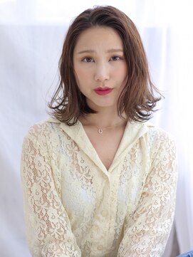 ヘアリゾート ラグーン(hair+resort lagoon) 【lagoon阿部春菜】大人可愛いくびれセミディ×イルミナカラー