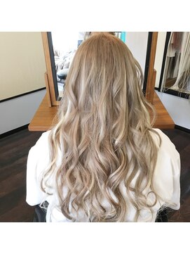 リピュア(Re:PURe) **ホワイト系メッシュグレージュエクステ**