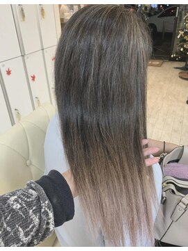 クレア(CREA) 外国人風グラデーションカラー