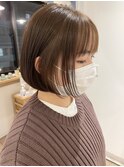 小顔切りっぱなしボブ　ミニボブ　オリーブベージュ