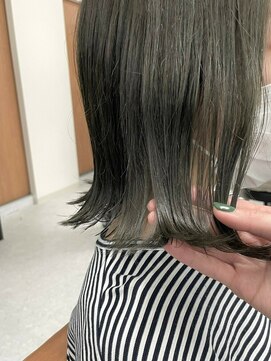 カルテット(Quartetto) 切りっぱなし/ハイライト/ケアブリーチ/白髪染め[八王子駅]