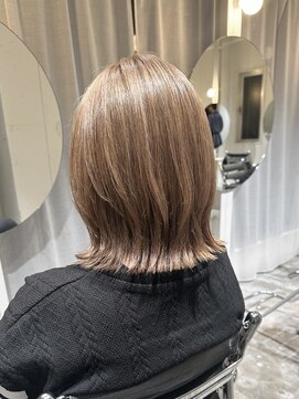 ストレータ バイ マリオ(Strata by mario) 〈宮本〉くびれボブ×柔らかベージュ