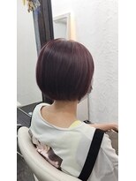 ユラウ(yurau) 暖色系艶プラムカラー×コンパクトボブ