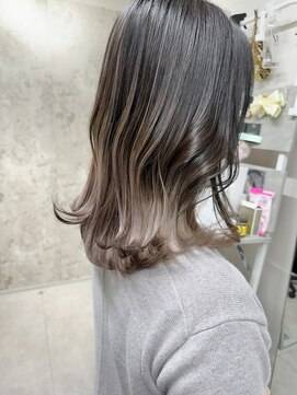 ヨペ(yeope) 【バレイヤージュ】ミルクティーベージュグラデーションカラー