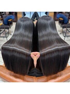 パドトロワ(Pas de trois) 髪質改善トリートメント【グラメント】極上の艶体験