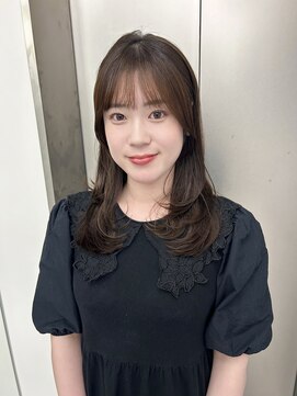 ビューナゴヤ 名駅(VIEW NAGOYA) 顔まわりカット/レイヤーカット/ロング/グレージュ/ウェットヘア