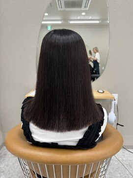 シカ 神戸三宮元町店(Cica) 縮毛矯正 ストレート 三ノ宮 神戸 髪質改善 癖毛 美髪 元町