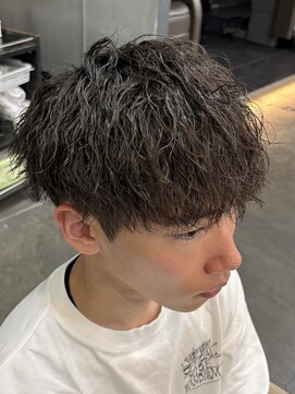 バース バイ ハピネス(BIRTH by happiness) ツイストスパイラルパーマ/波巻きパーマ/スパイラルパーマ