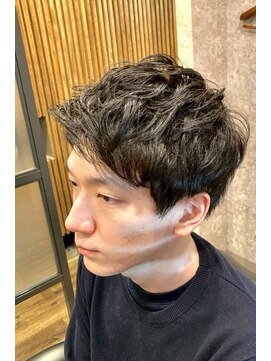 キタセンジュバーバー バイ ティーズ(KITASENJU BARBER by T's) ミディアムニュアンスパーマ