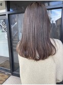 大人シアーベージュミニウルフボブミディアムレイヤー