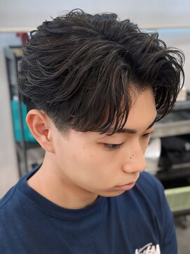 バース バイ ハピネス(BIRTH by happiness) 奈良men'sフェザーパーマフェザーショート