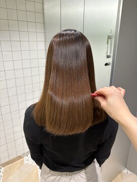 イオエ 西梅田(ioe) ブリーチなしカラー／髪質改善/ミルクティーベージュ/顔へア