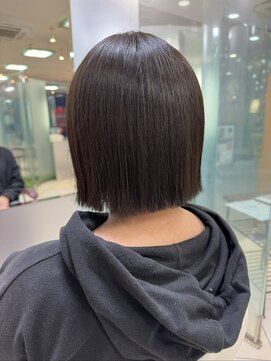 切りっぱなしボブ