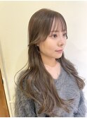 お顔周りのカット　レイヤーカット
