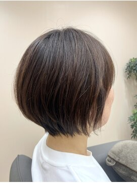 アンジュール ラナリア(1//jour LanaRia) 癖を活かした【丸みショートボブ 】